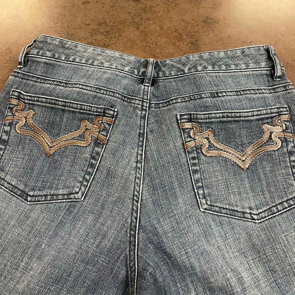 Michael Kors womans Stone Washed Jeans in a Size 8l